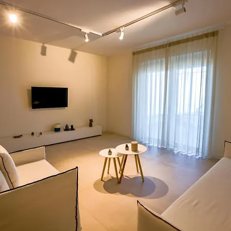 La Mer Bleue Beachfront Boutique Apartments Vrachati Exterior photo