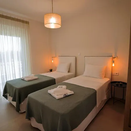 La Mer Bleue Beachfront Boutique Apartments Vrachati Exterior photo