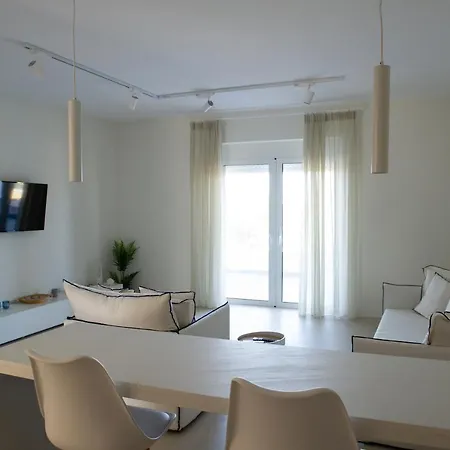 La Mer Bleue Beachfront Boutique Apartments Vrachati Exterior photo