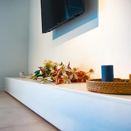 La Mer Bleue Beachfront Boutique Apartments Vrachati Exterior photo