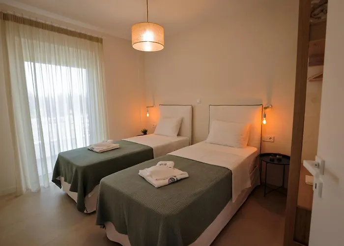 La Mer Bleue Beachfront Boutique Apartments